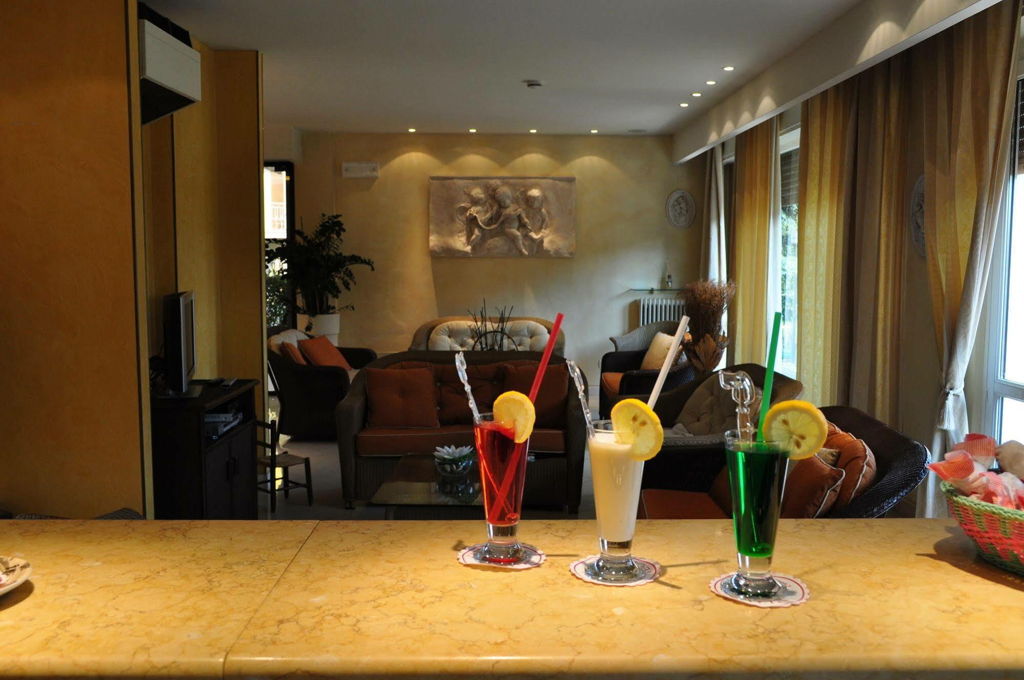 Hotel Alsazia Sirmione Exterior foto